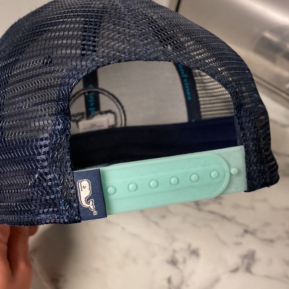 Vineyard Vines snapback hat - Picture 2 of 3